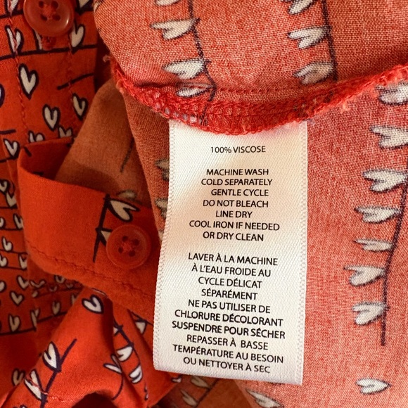 Beach Lunch Lounge hearts on wire 100%rayon button down shirt. Women’s Med. EUC! - Picture 11 of 12